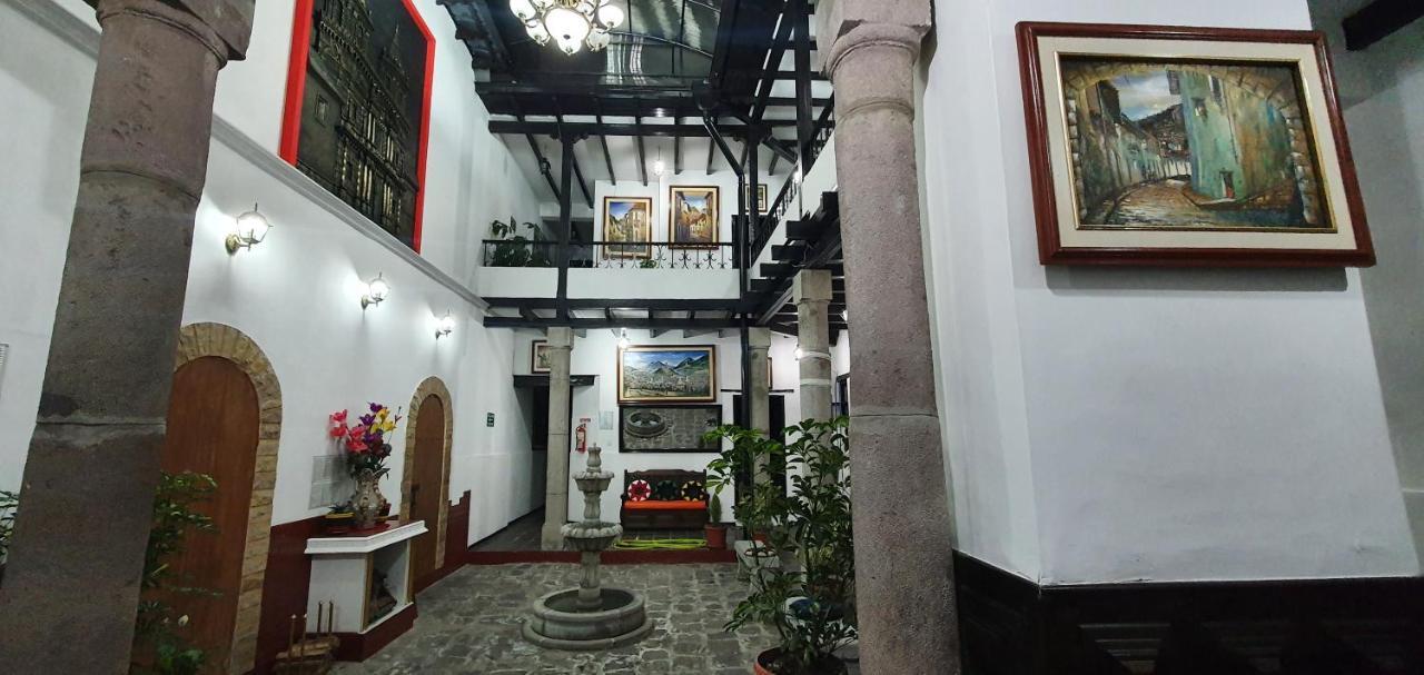 Hostal Flores Quito Exteriör bild