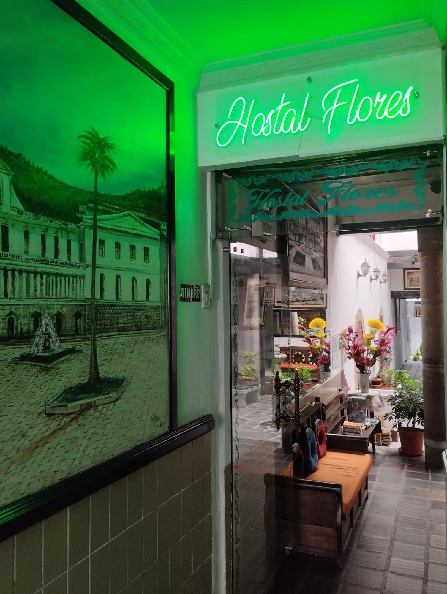 Hostal Flores Quito Exteriör bild