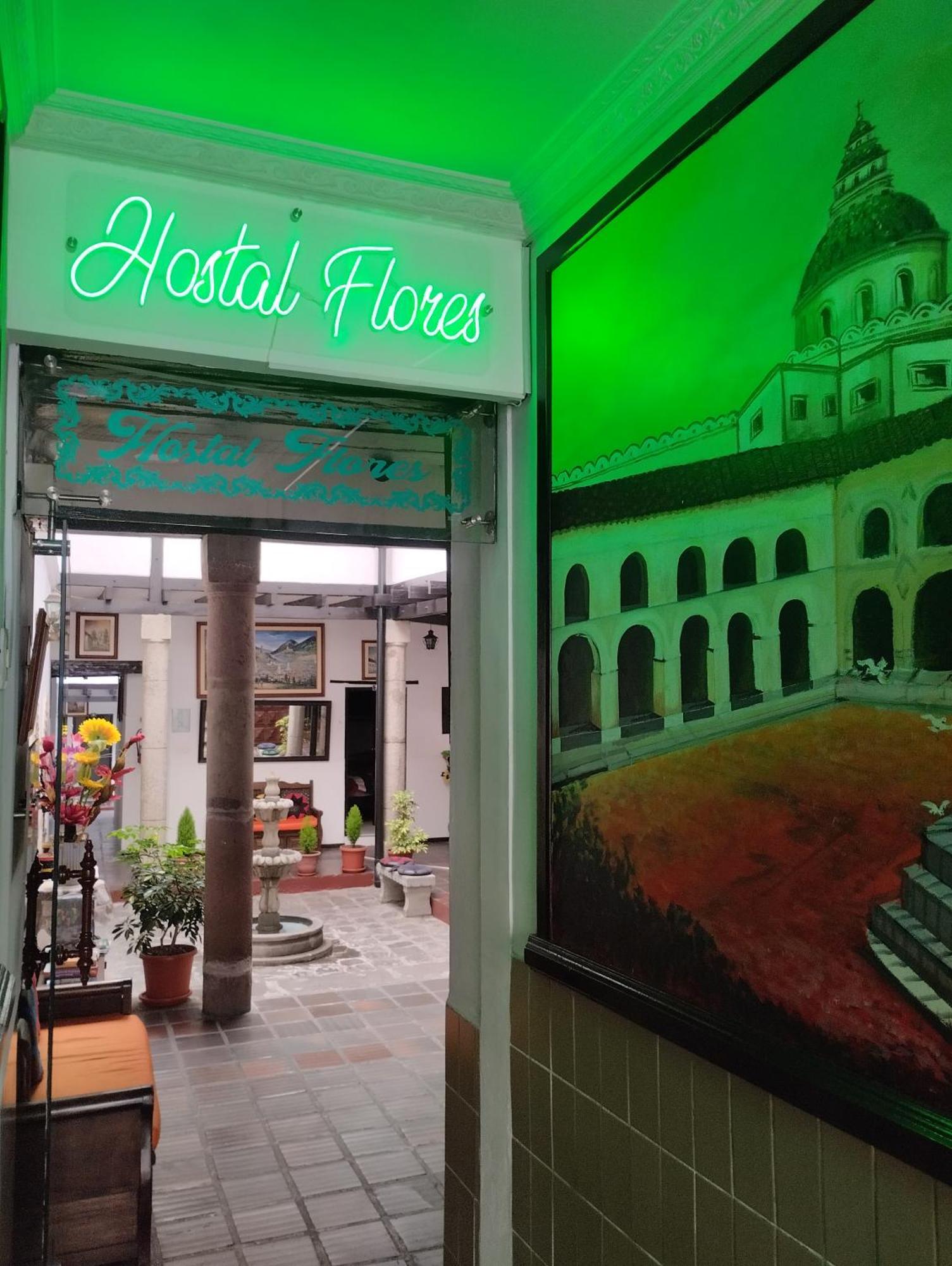 Hostal Flores Quito Exteriör bild